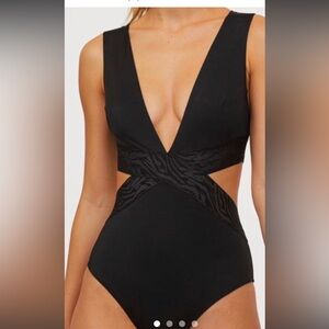 H&M Women's Black Swimsuit-one-piece size S new